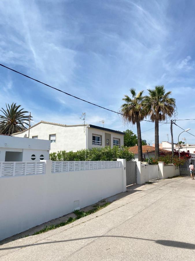 Denia'S Beach House Apartment Exterior photo